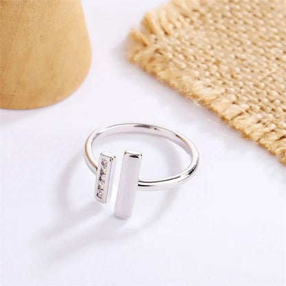 Caja de rosa con Anillo doble barra plata