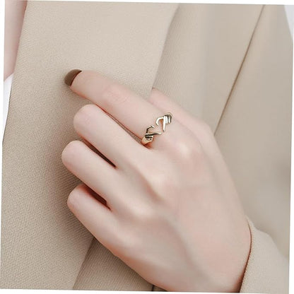 Caja de rosa con Anillo de dedo con forma de corazon oro